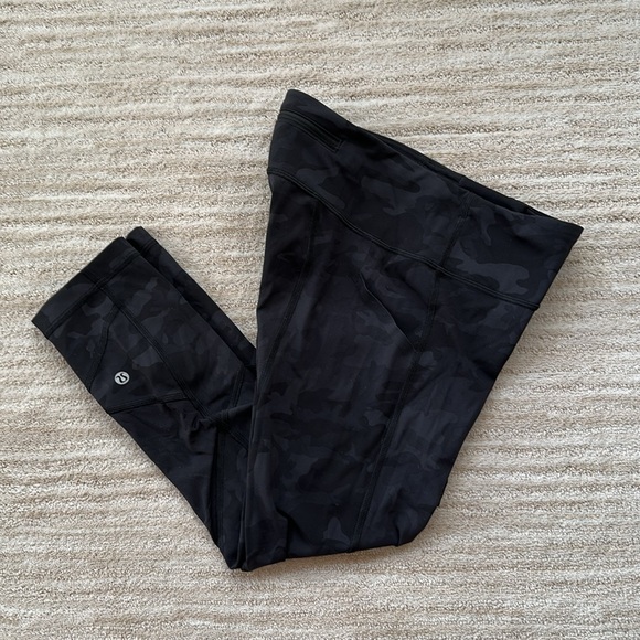 Lululemon Pace Rival Crop 22" Incognito Camo Multi Grey / Black Leggings Size 4 - Picture 1 of 14